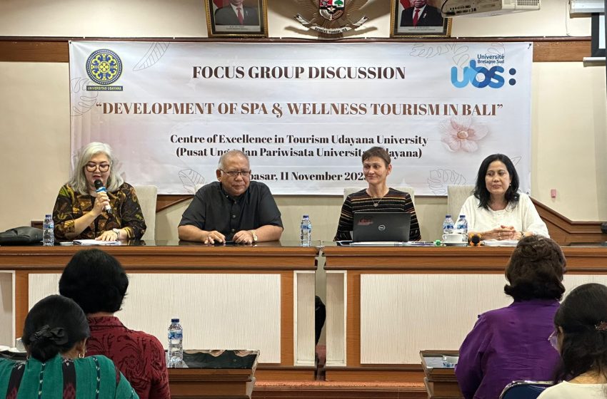 Pewacakan, Mandi Kembang, hingga Minum Loloh digemari Public Figure Dunia