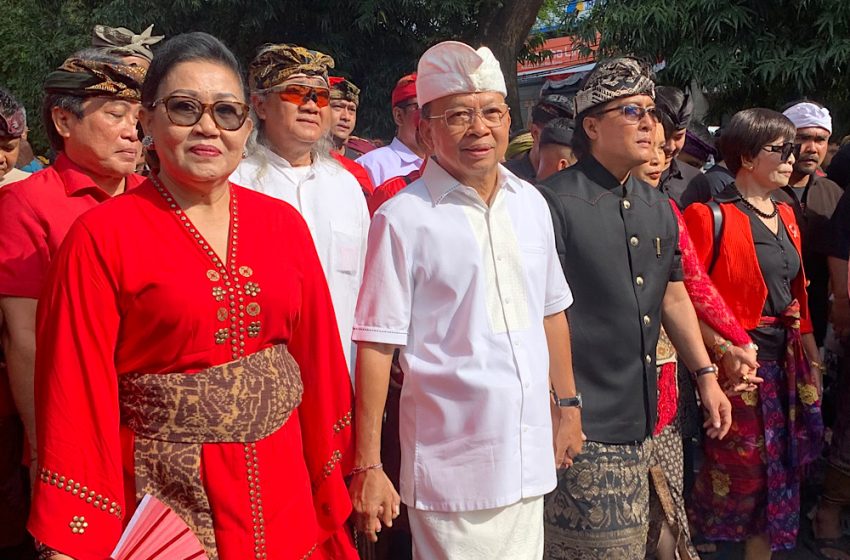 Mendaftar ke KPU Bali, Koster – Giri Tidak Target Suara Tetapi Intinya Menang