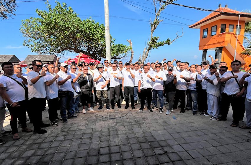 Aliansi Bali Angunggah Shanti Bersihkan Pantai Kuta: Wujud Nyata Kepedulian terhadap Lingkungan