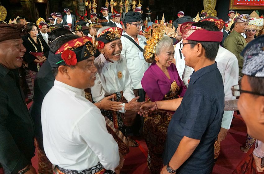 Gong Kebyar Legendaris Badung Tampil Memukau, Bupati Adi Arnawa Beri Apresiasi