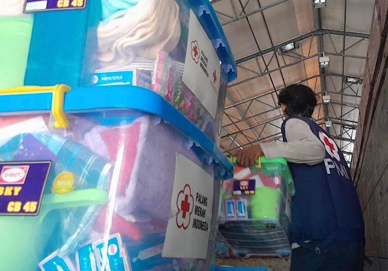  PMI Buka Posko Siaga, Bantuan 2,5 Ton Tiba di Bali