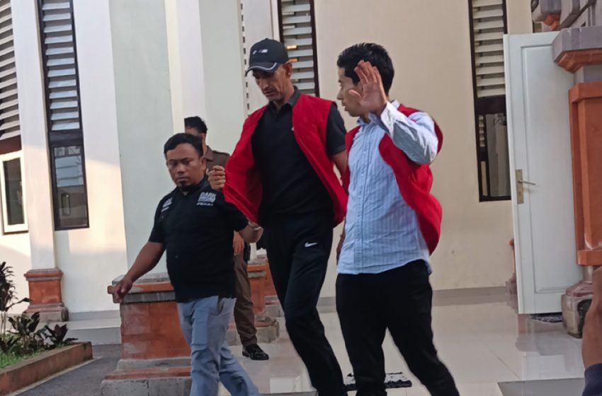  Mencuri di Bandara Ngurah Rai, Dua WNA Aljazair Dituntut 2 Tahun Penjara
