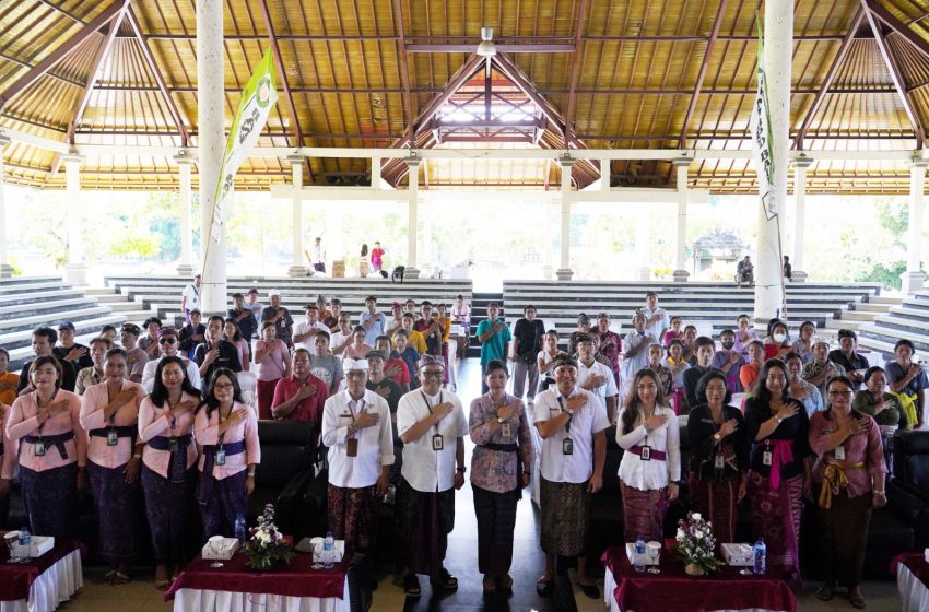  Rayakan Hari Konsumen Nasipnal, OJK Bali gelar Edulaei Penyamdang Disabilitas dan Yowana Gema Santi