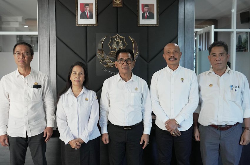 Unwar Gelar Wisuda Ke-75 Periode II 2024, Lepas Sebanyak 1.283 Wisudawan
