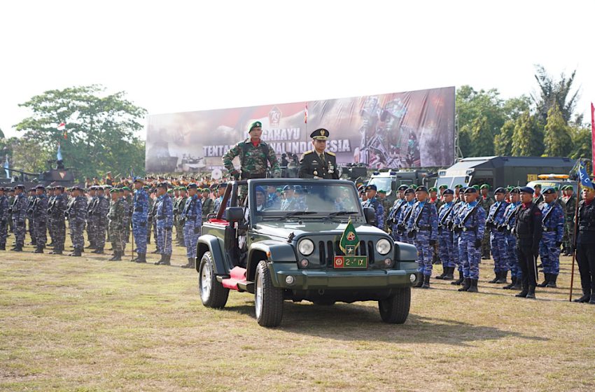  Kodam Udayana Gelar Upacara HUT ke 79 TNI dan Syukuran