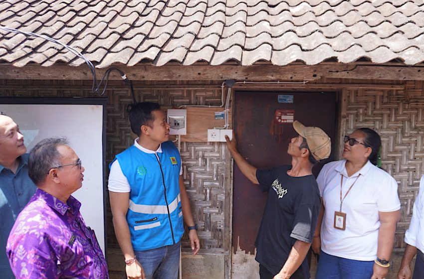  Sambut Hari Listrik Nasional ke – 79, Donasi Pegawai PLN Sukses Sambung Listrik Gratis Bagi Puluhan Pelanggan Tersebar di Bali