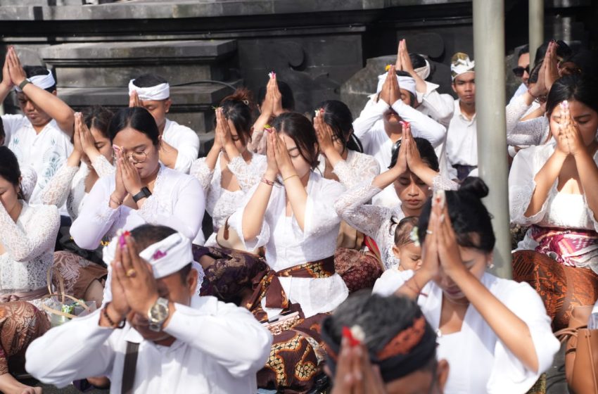 Hormati Simbol Dewa Siwa, Atlas Bali Gelar Upacara Guru Piduka sebagai Simbol Permohonan Maaf Secara Niskala