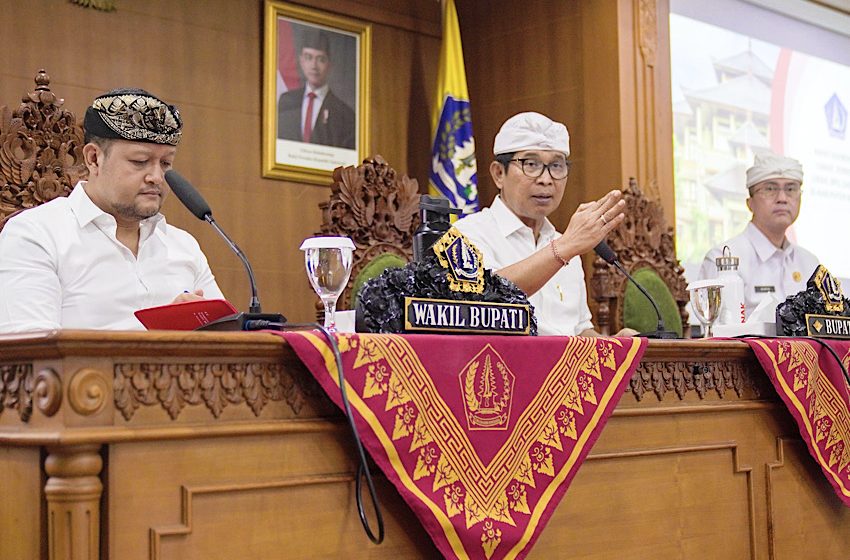  Bupati Adi Arnawa: Bantuan Hari Raya Rp 2 Juta Tetap Berjalan, Ini Syaratnya!