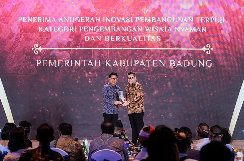 Pemkab Badung Raih Penghargaan Inovasi Pembangunan di detikBali Awards 2025