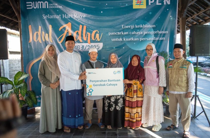  PLN UID Bali Salurkan “Gerobak Cahaya” untuk UMKM Bali di Momen Idul Adha 1446 H