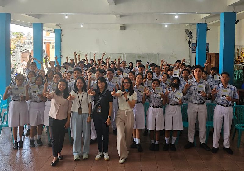  PLN & Adamolis Gaungkan Transportasi Ramah Lingkungan di SMA Negeri 1 Kuta Utara