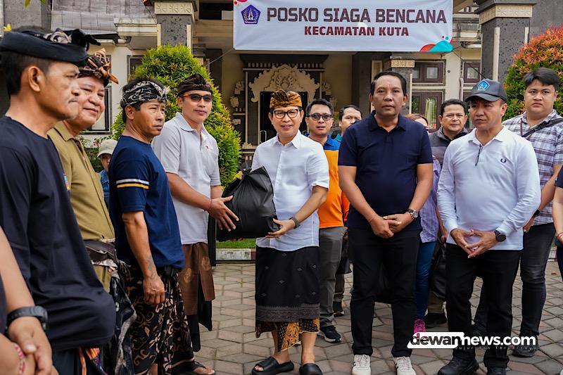  Pascabanjir Kuta, Adi Arnawa Salurkan Bantuan dan Evaluasi Tata Ruang