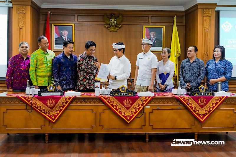  Entry Meeting BPK di Badung, Adi Arnawa Tekankan Transparansi dan Efisiensi Pajak