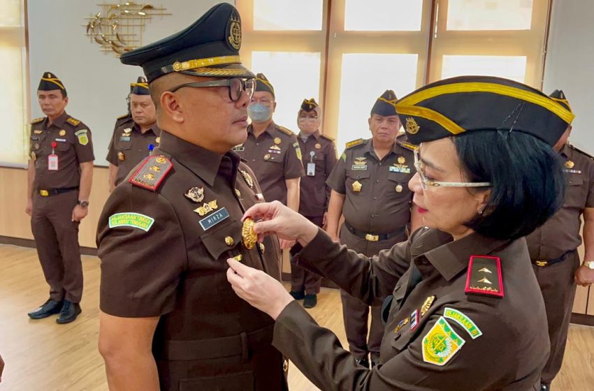  Lantik Mirza Erwinsyah Jadi Kajari Gianyar, Kajati Chatarina Minta Prioritaskan Transparansi dan Solusi Hukum