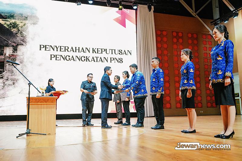  580 PNS Baru Terima SK, Adi Arnawa Tekankan Integritas dan Inovasi